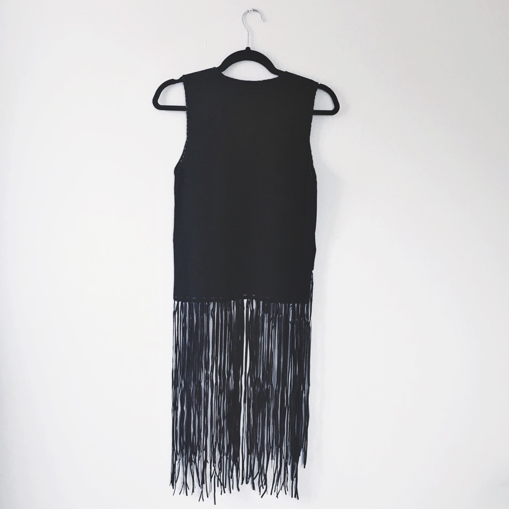 Romeo & Juliet Couture Fringe Cropped Tank NWT - Picture 2 of 8